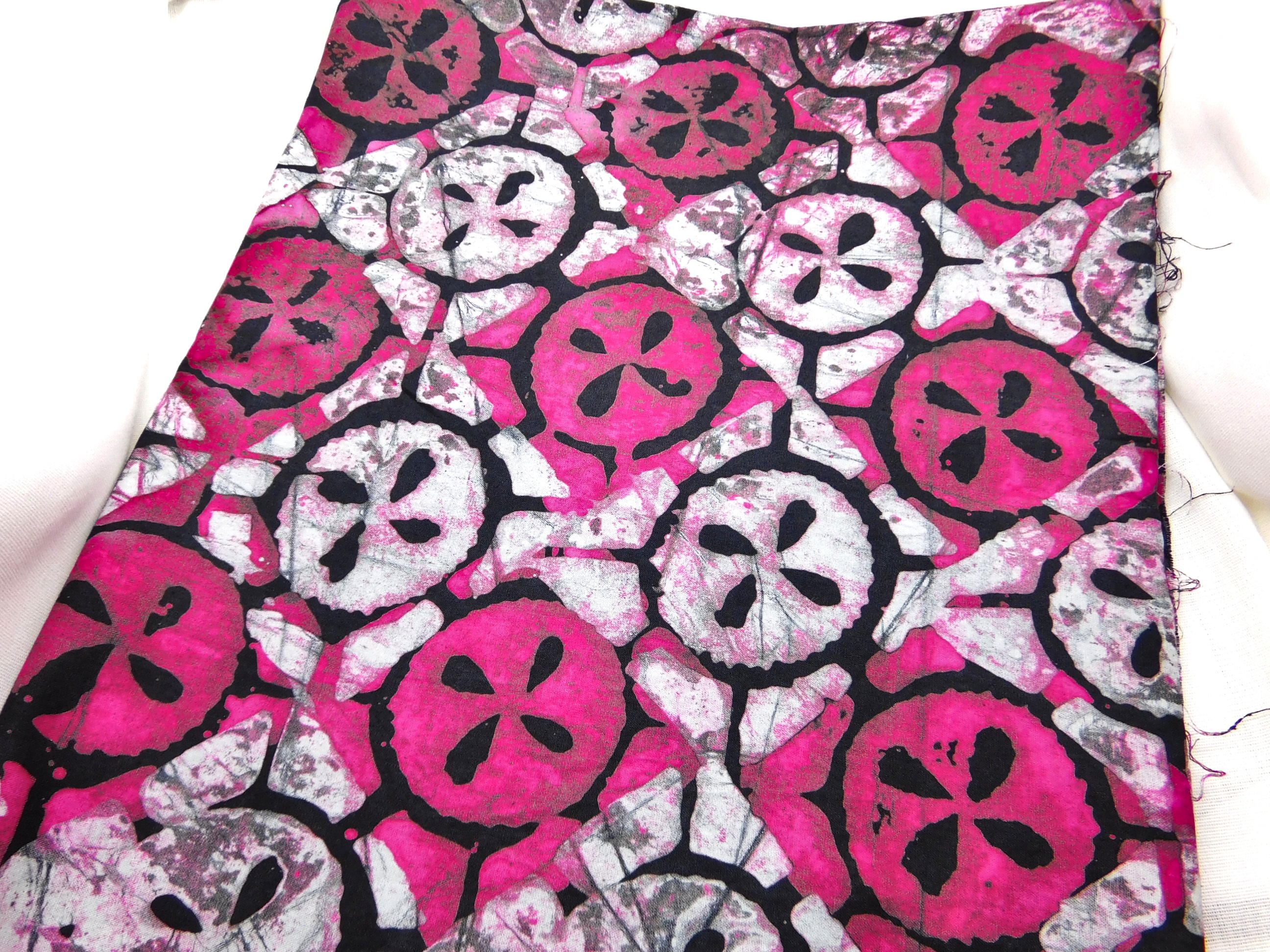 african tie&dye batik cotton fabric from Ghana - pink black