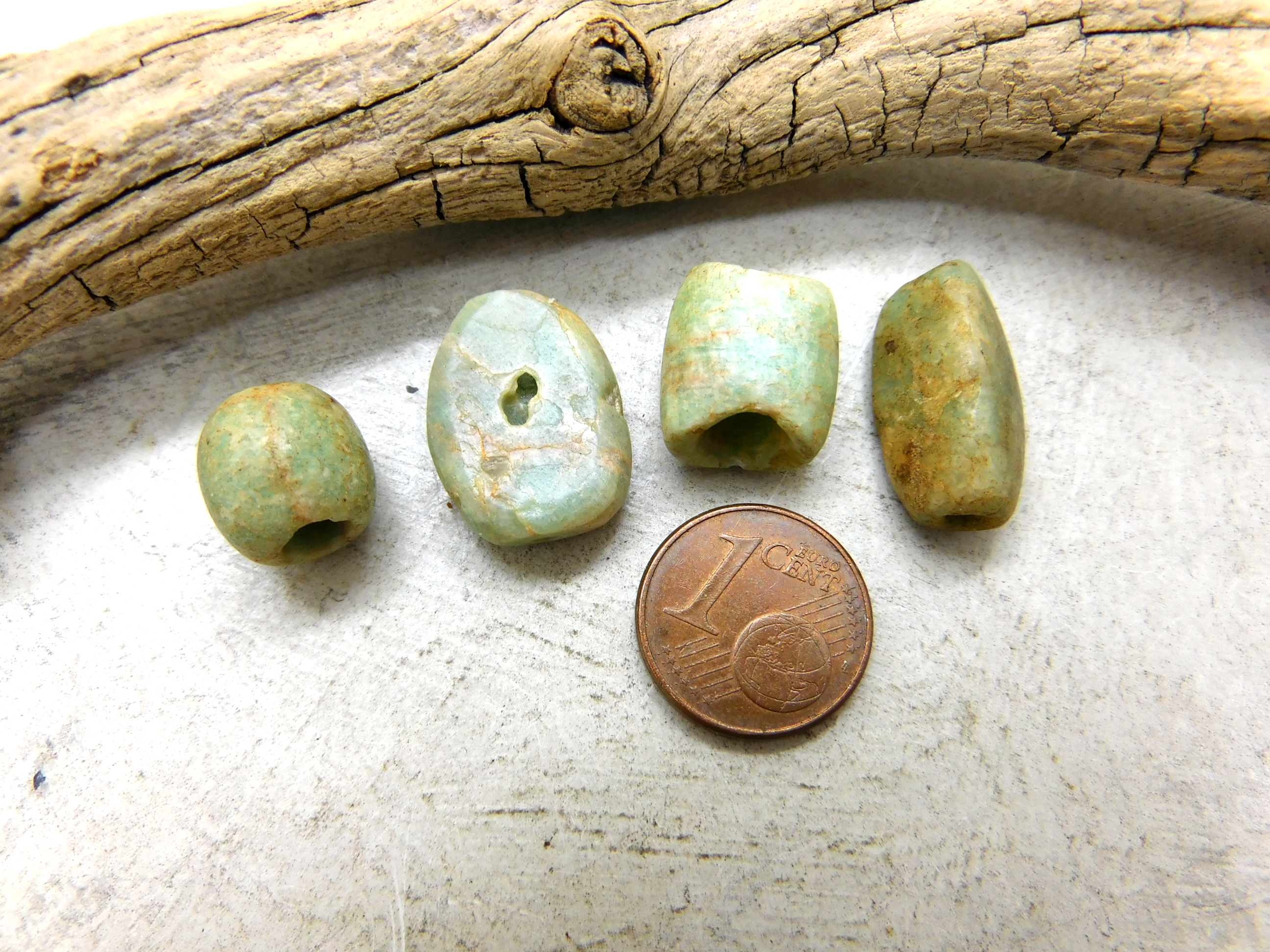 4 antike Amazonit-Perlen aus Mauretanien - 8,55 g - seltener Sahara Stein