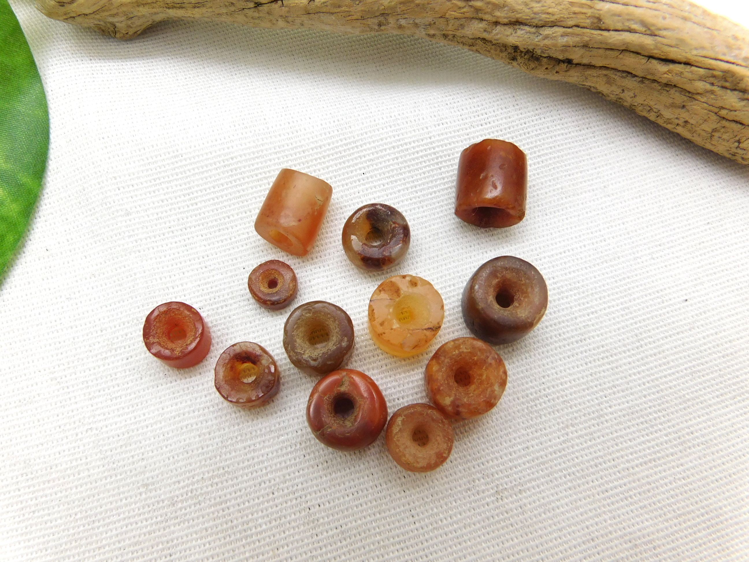 ancient Carnelian stone beads from the Sahara desert - 12pcs