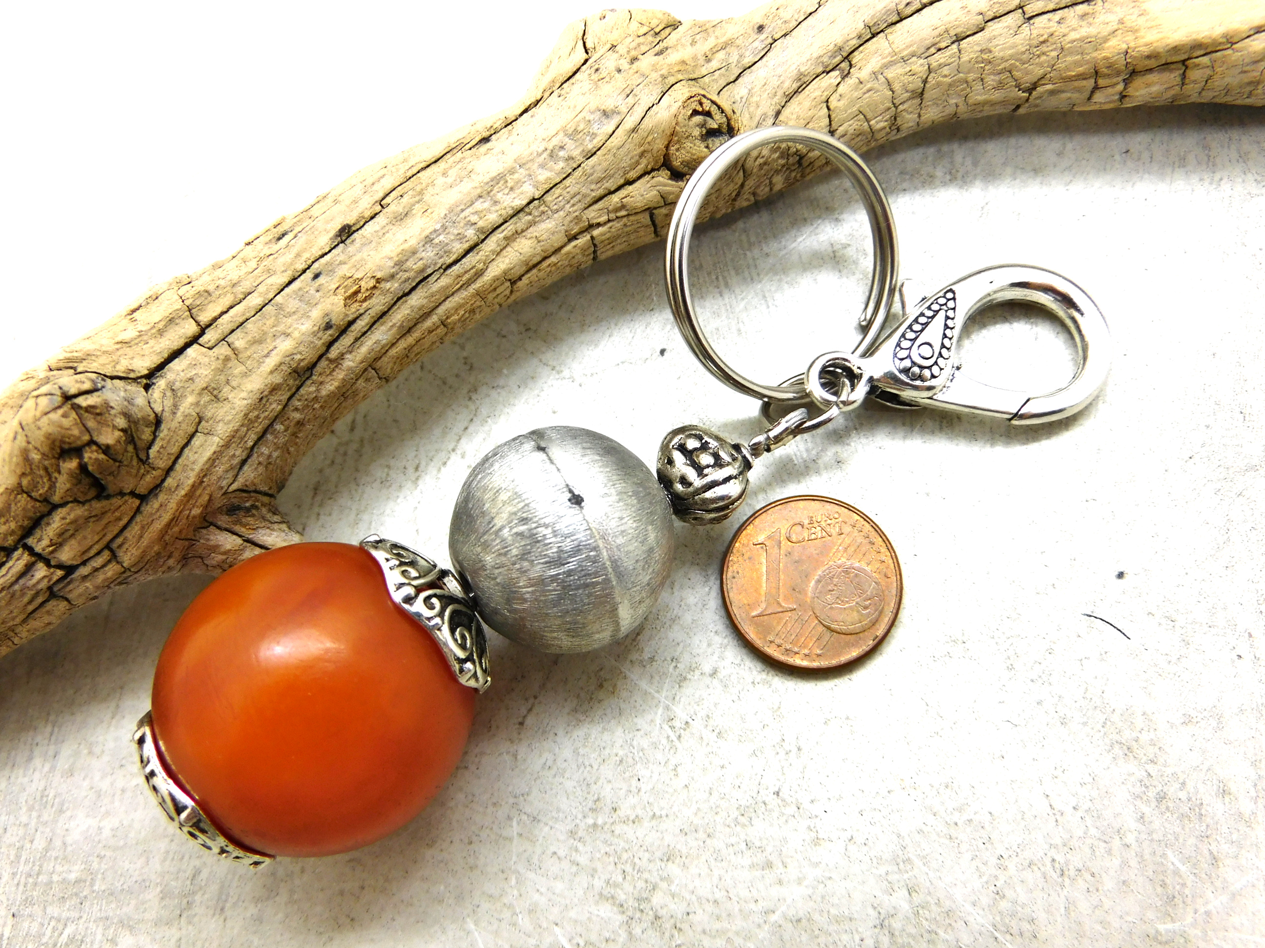 keychain / bag charm with resin amber bead