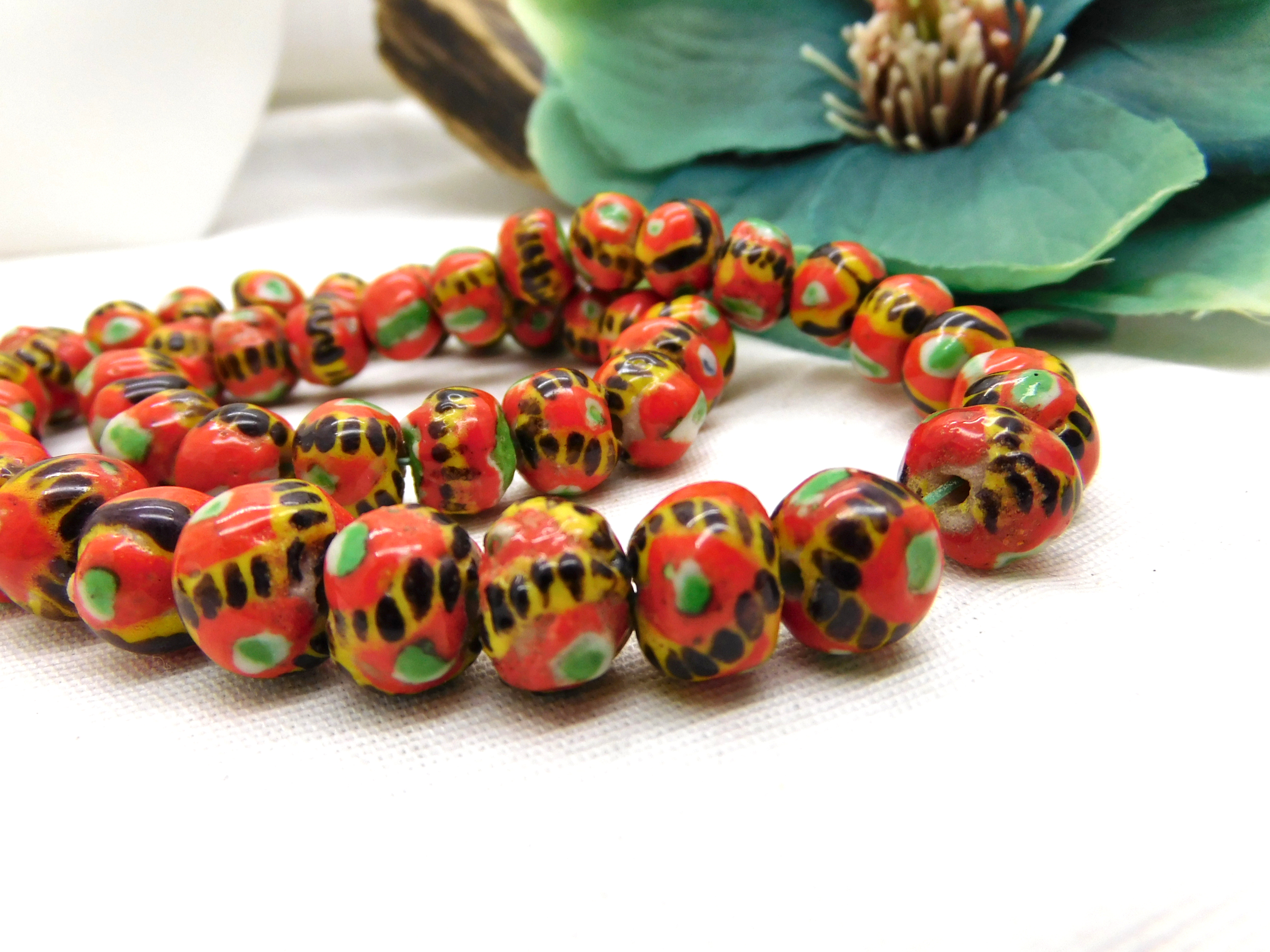 Kiffa glassbeads from Mauritania, modern Kiffa beads