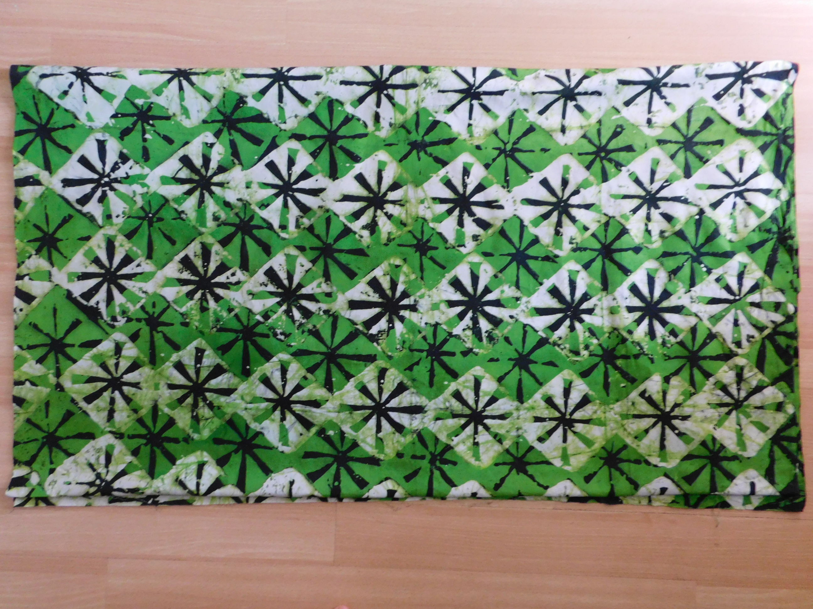 african tie&dye batik cotton fabric from Ghana - green