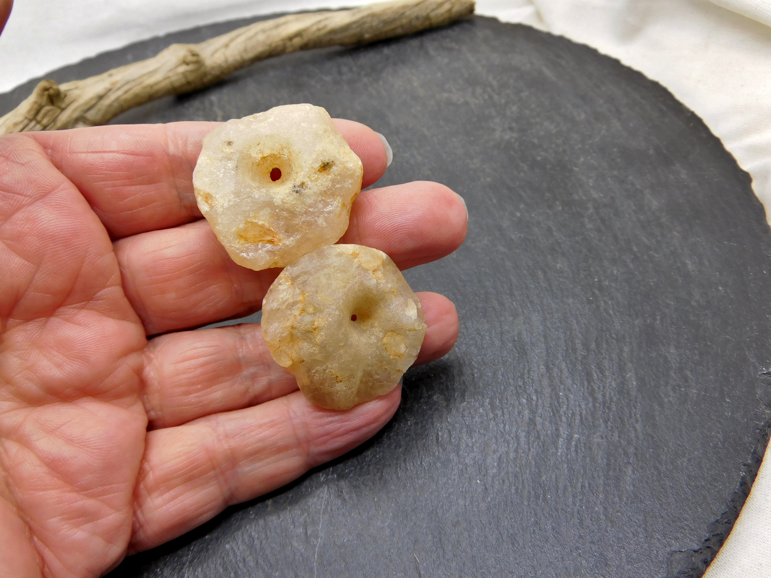 antike Quarz Steinperlen aus der Sahara - große Scheiben